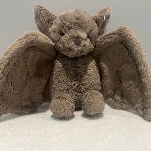 JELLYCAT RETIRED BASHFUL BAT SMALL.